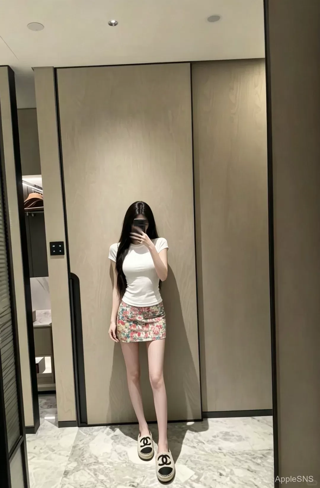 辣妹短T+碎花短裙,夏日吸睛神器来袭
