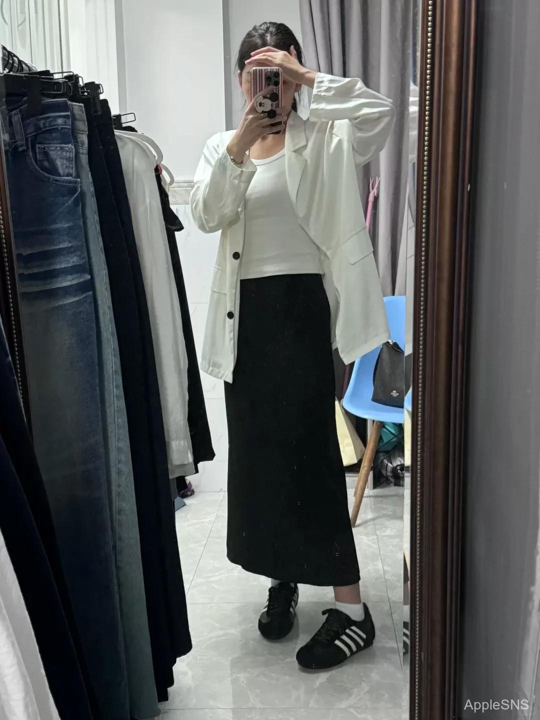 极简黑白配，穿出高级松弛感